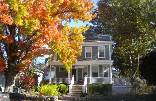 Rosemont Bed & Breakfast | Fleetwood House Bed and Breakfast