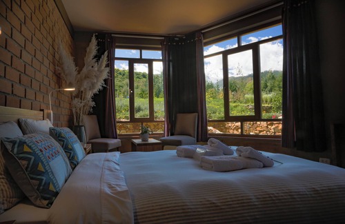 Acopampa Cabin | Fleur Lodge