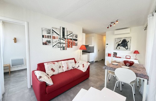 La Petite Motte Apartment | Fleurie 1, renovate with taste this charming ground floor with swimming pool and parking