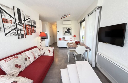 La Petite Motte Apartment | Fleurie 1, renovate with taste this charming ground floor with swimming pool and parking