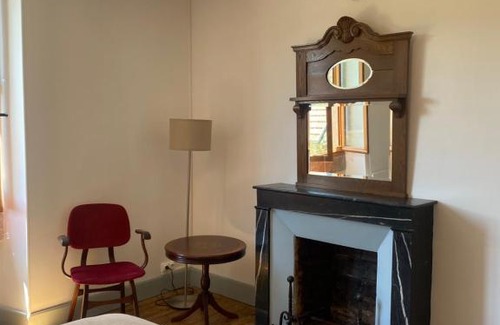 Saint-Leger-sous-Beuvray Apartment | Fleurs au Bourg