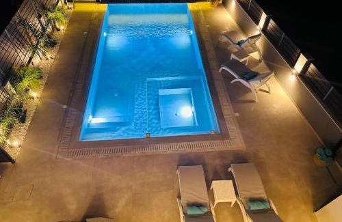 Petaloudes House | Flev's Luxury House with pool