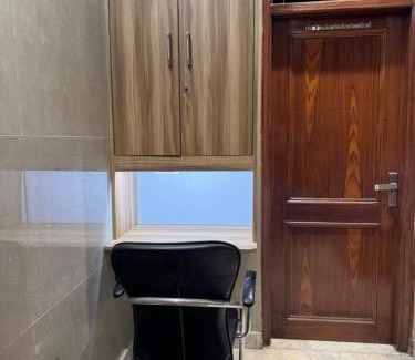 Khattalwada Hostel | FlexiBay-Affordable Boys Hostel in North Delhi with meals
