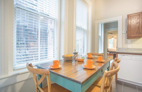Savannah Victorian District House | Flexible Refund Policies: Row Home Looking Out On Forsyth Park