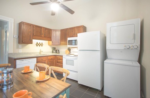 Savannah Victorian District House | Flexible Refund Policies: Row Home Looking Out On Forsyth Park
