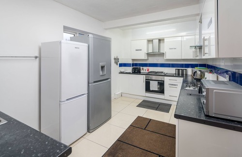 Sutton South House | Flexistay Aparthotel Sutton