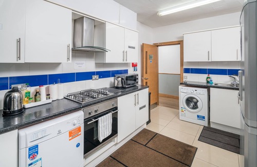 Sutton South House | Flexistay Aparthotel Sutton