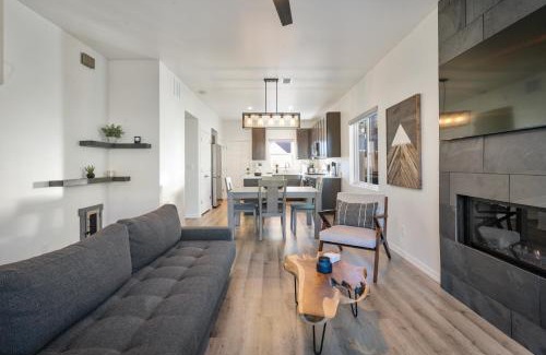 Flagstaff House | FLG Retreat - Modern Home with Mountain Views