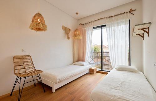 Vilarinha House | FLH Secluded Porto Haven with Pool