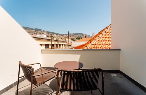 Old Town Apartment | FLH Viola Market with Terrace II