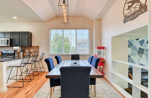 Security-Widefield House | FlightDeck/FullGym/HotTub/Fireplace/OutdoorProjector/NearAirport