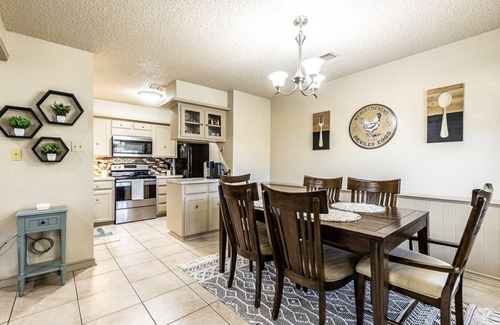 Lubbock House | Flintwood Mac