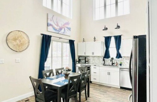 Lakeview House | Flip Flop Cove Indian Lake, Ohio