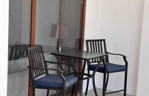 Puerto Villamil House | Flip Flop House