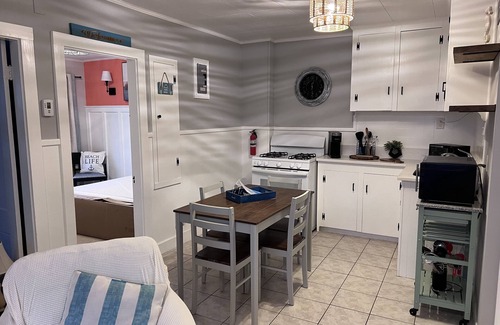 Salisbury Beach Apartment | Flip Flop, Salisbury Beach, Melo's Beach House rentals