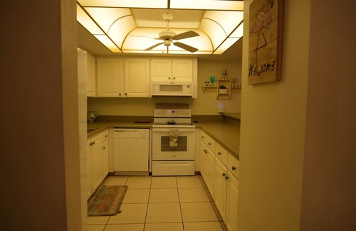Breakers Condo | Flip Flops At The Beach