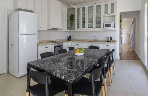 Macrozona Meseta Cerro Calafate Apartment | Fliphaus + Beruti 2300 - Lux 3 Bd Penthouse