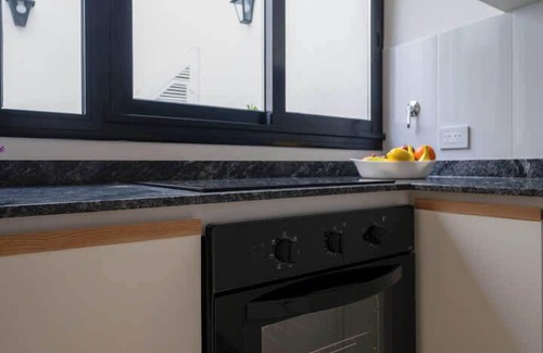 Villa Crespo Condo | Fliphaus + Serrano - 4 Bd Pool & BBQ Plaza Serrano