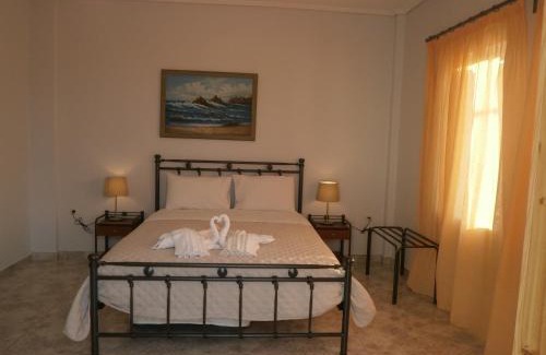 Milos Apartment | Flisvos House