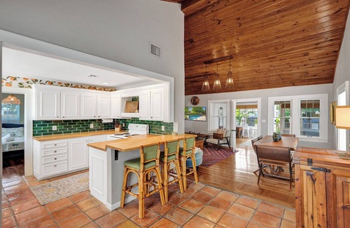 Victoria Park House | FLL Art District~Cozy~Pool Home~Close to Beach
