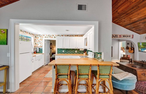 Victoria Park House | FLL Art District~Cozy~Pool Home~Close to Beach