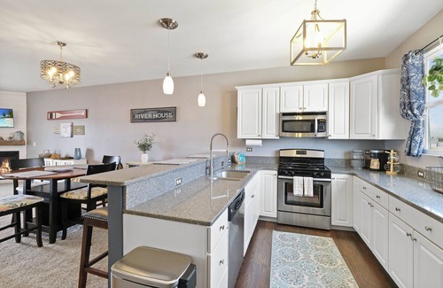 Ottawa House | Float on Inn 2 bedroom
