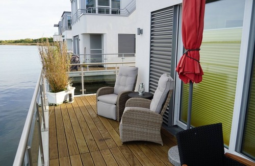 Bitterfeld Boat Rental | Floating 2 bedroom villa with fireplace and air conditioning