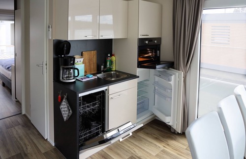Laasow Boat Rental | floating holiday home on the lake - Seagull 3