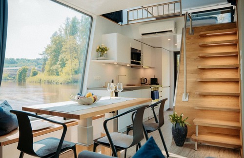 Mettlach House | Floating Home-Hausboot Saarschleife by Interhome