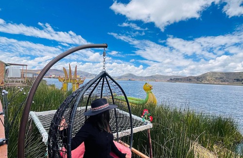 Puno Boat Rental | FLOATING HOTEL IN LAKE TITICACA UROS