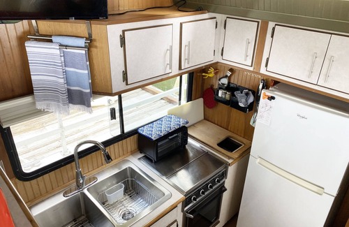 Inlet District Boat Rental | Floating House ~ Jupiter, FL