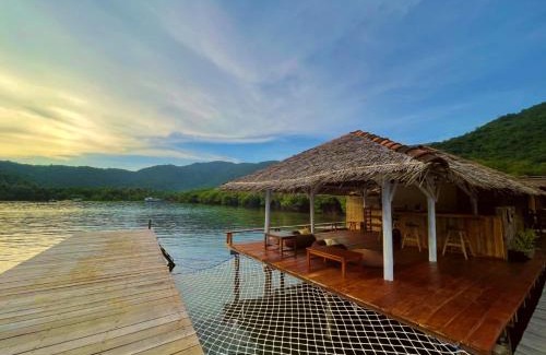 Karimun Jawa House | Floating Paradise