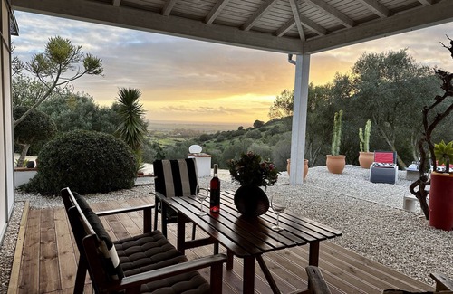 San Ambrosio House | Flooded with light, breathtaking views, refreshing pools, WIFI, peace and quiet guaranteed