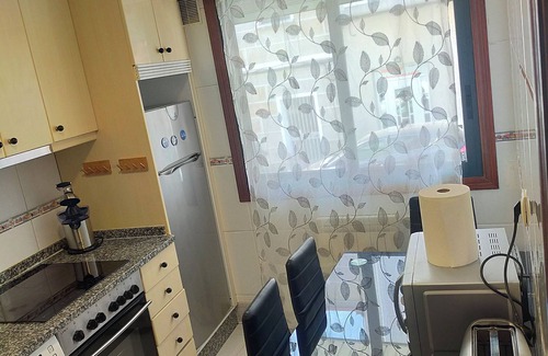 Ourense Condo | FLOOR! BERISHITF!