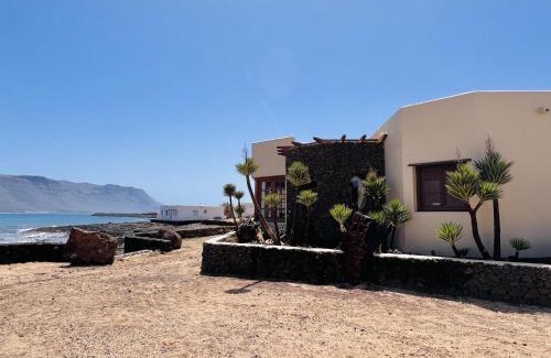 Caleta de Sebo House | Flor de Cactus, La Graciosa