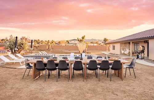 Yucca Valley House | Flora by AvantStay Modern Private Desert Oasis on Large Grounds w Pool Bocce Ball