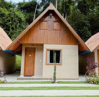 Santa Leopoldina Ski Chalet | Flora Chalés