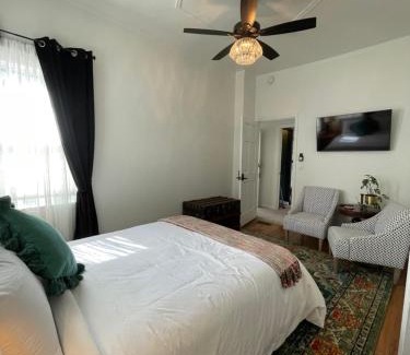 Cheesman Park Hotel | Flora House Denver