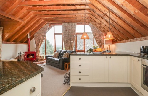 Crowcombe Cottage | FLORA'S BARN, pet friendly, character holiday cottage in Crowcombe