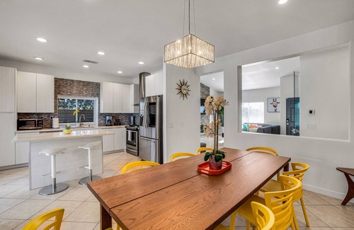 Vista Norte House | Flora Vista Sunshine - A Ryson Property