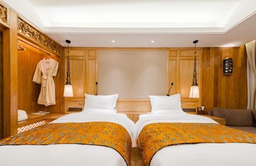 Shangri-La Hotel | Floral Hotel Shegadan Manor