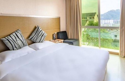 Wenzhou House | Floral Hotel Your House Yongjia