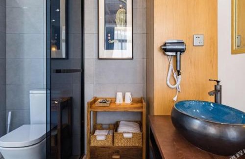 Putuo House | Floral Zhujiajiantuan Muting B&B