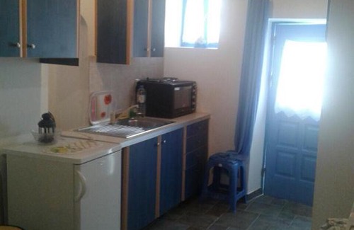 Anafi Apartment | Floras Rooms and Studios