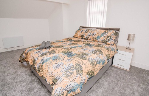 Doncaster Apartment | Florence Avenue - Newly refurbished 3 bed apartment 10 mins from Doncaster town centre & Amaz...