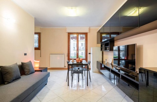 Isolotto Apartment | Florence Comfortable Flat with Terraces