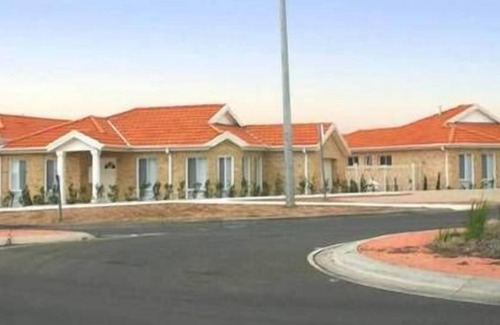 Delahey House | Florentine Villas - Your Home away from Home - near Watergardens Town Centre