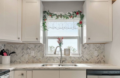 Arcadia House | Florida Countryside Retreat-Charming 3-bedroom house with Jacuzzi and Spa pool!