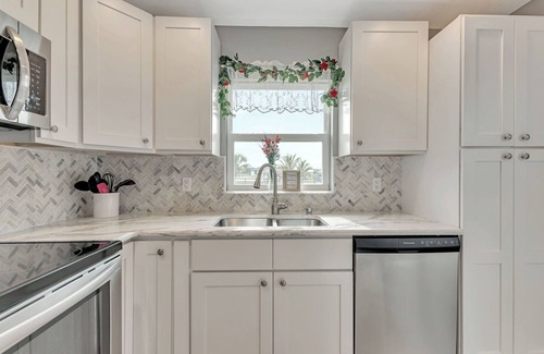 Arcadia House | Florida Countryside Retreat-Charming 3-bedroom house with Jacuzzi and Spa pool!