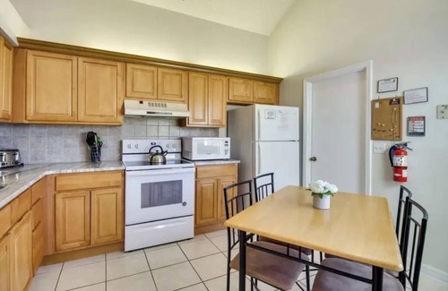Buena Ventura Lakes House | Florida Gem 2-bedroom house in Kissimmee with strong WiFi, AC, and private pool